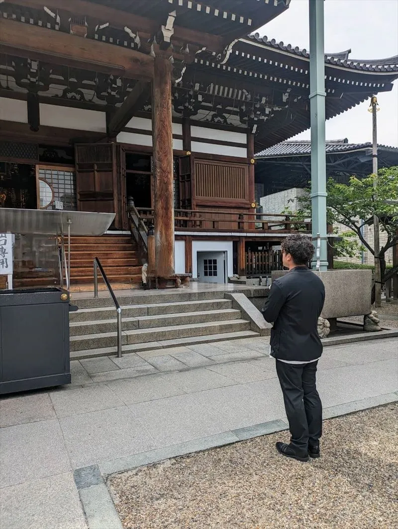 【大阪市】遺品整理を行いました。一心寺にてお仏壇の抜魂・ご位牌のお焚き上げ｜MakingWorks メイキングワークス